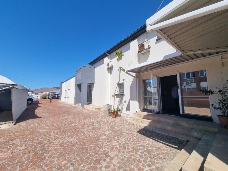 To Let commercial Property for Rent in Newton Park Eastern Cape